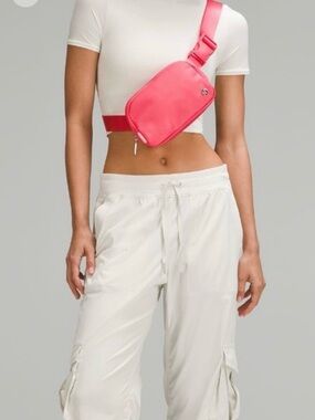 lululemon athletica Coral Pink Crossbody Everywhere Belt Bag 1L